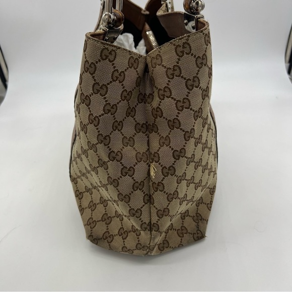 Gucci Tan and Brown Monogram Shoulder Bag - Picture 4 of 16